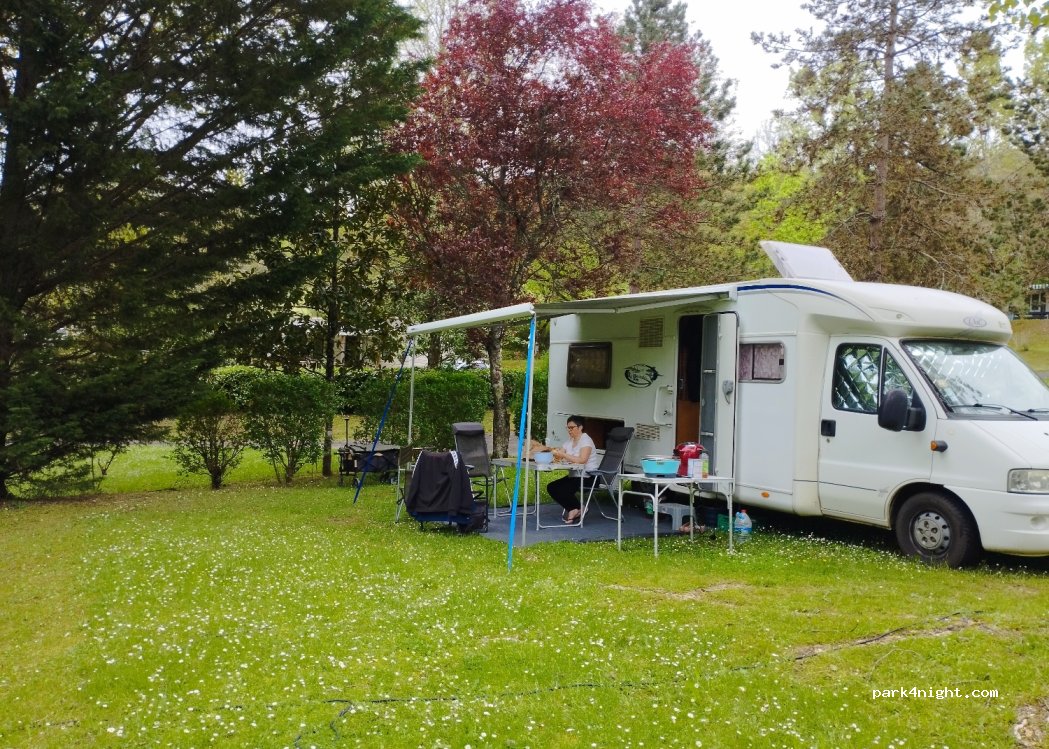 Camping proche Lascaux Le Verdoyant — foto 3