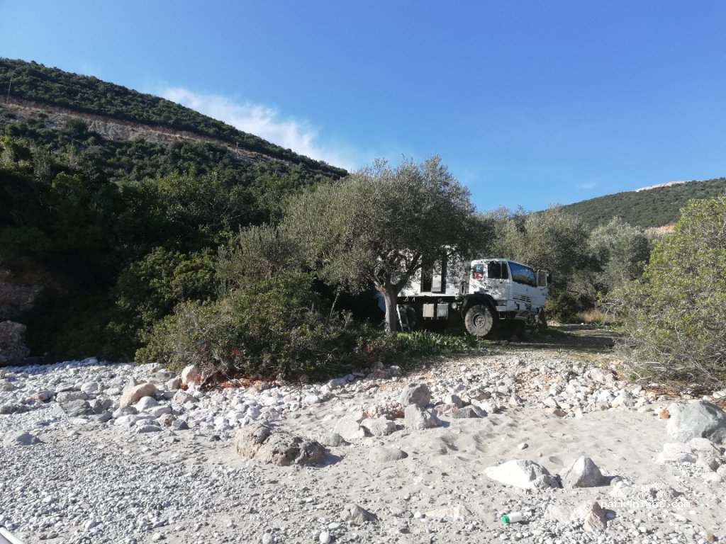 (230 52) Monemvasia - Unnamed Road — foto