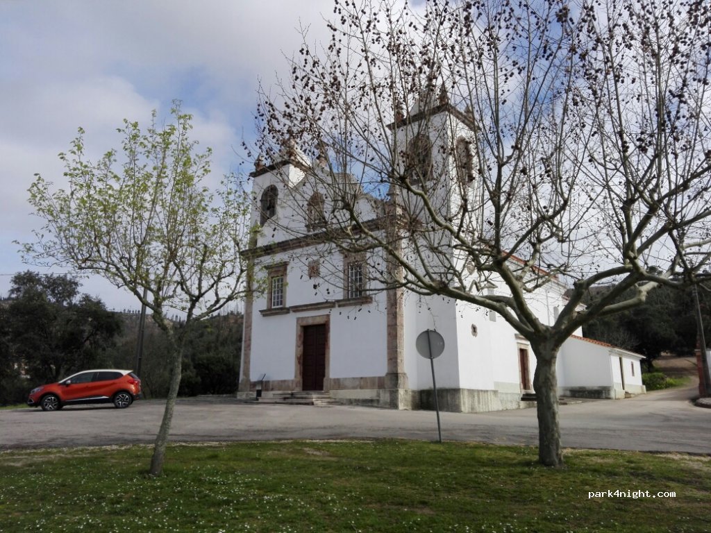 (3350) São Miguel de Poiares - Calçada da Igreja — foto 2