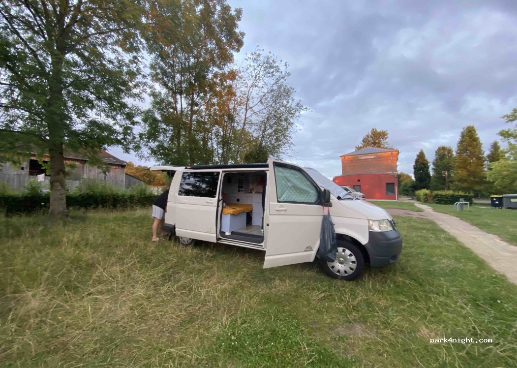 (76270) Nesle-Hodeng - Route de Saint-Saire — foto 5