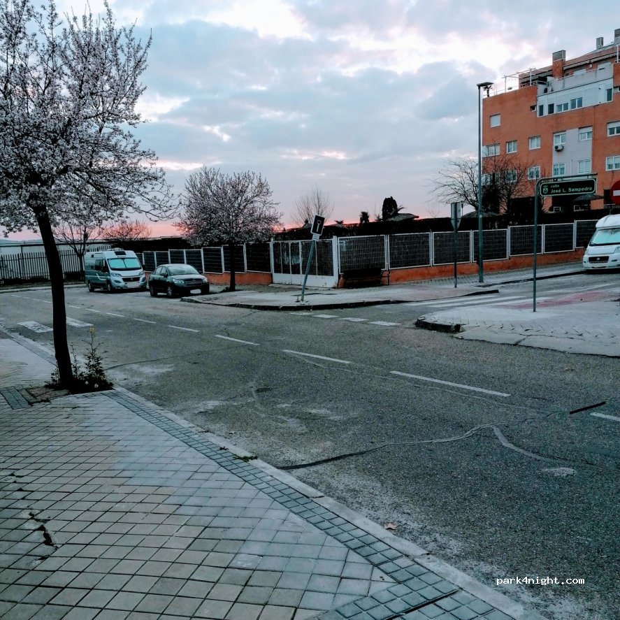 (28522) Rivas-Vaciamadrid - 12 Calle José Luis Sampedro — foto