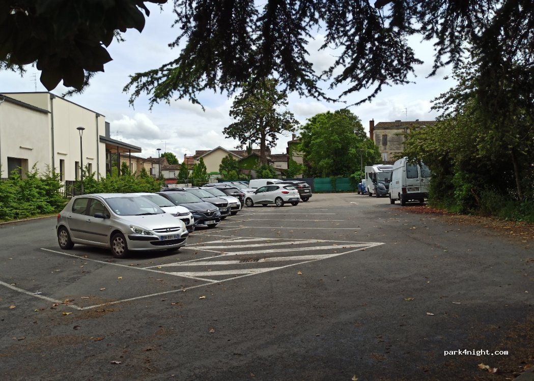 (33220) Sainte-Foy-la-Grande - 140 Rue de la République — foto 3