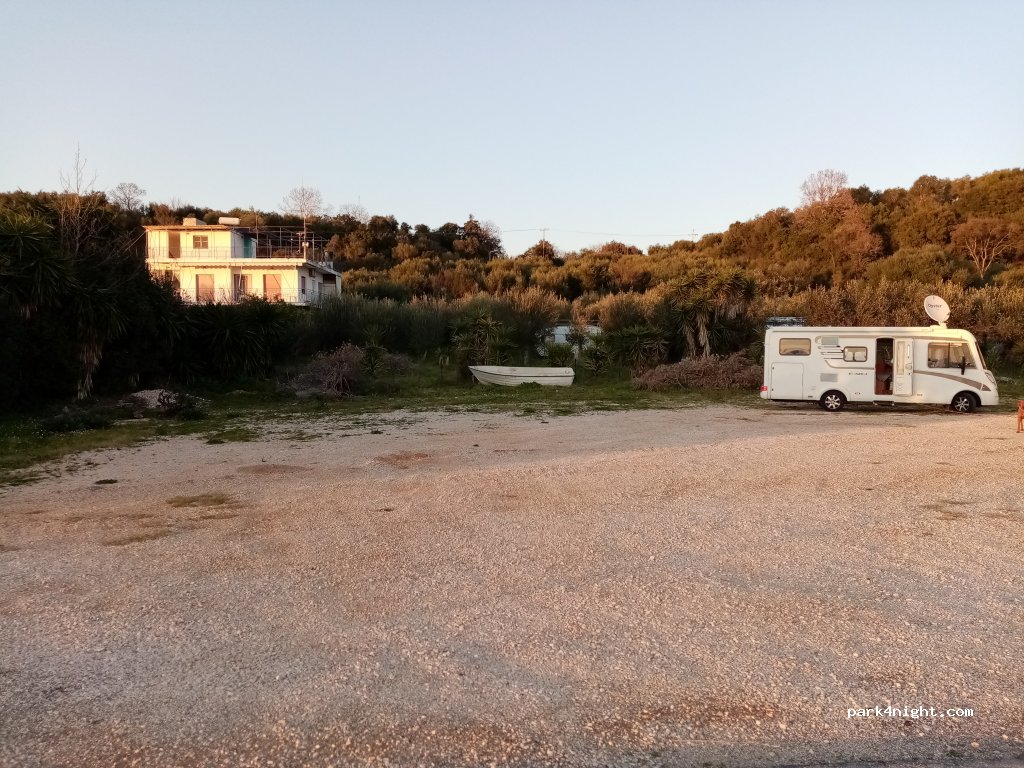 (481 00) Pidima Kiras - Unnamed Road — foto 2