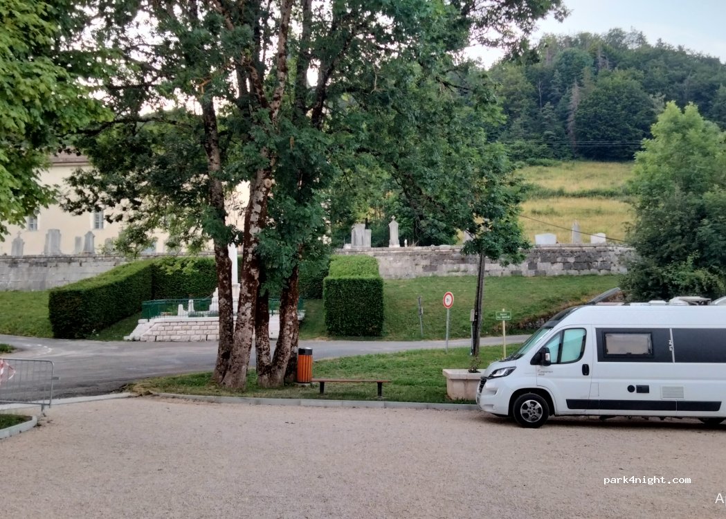 (01100) Apremont - 2 Petit Vallon — foto