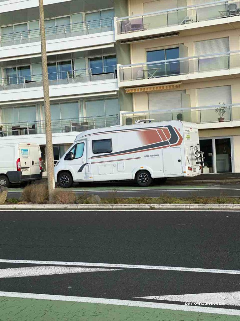 (44500) La Baule-Escoublac - 4 Boulevard René Dubois — foto