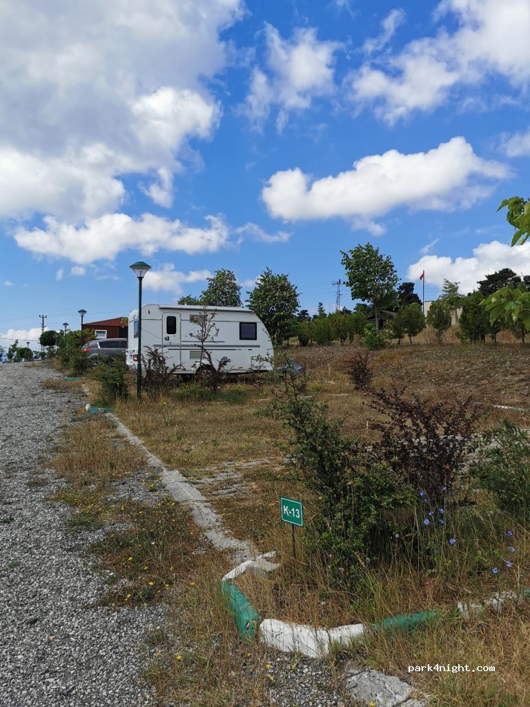 Niksa Campsite — foto