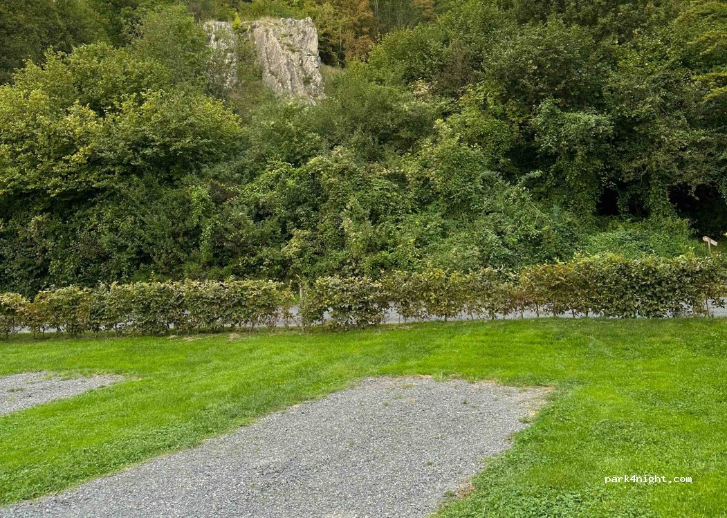 Wohnmobilhafen unter dem scharfen Stein — foto 3