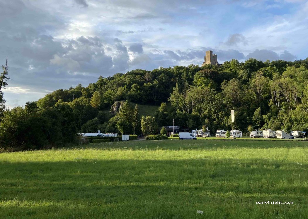 Wohnmobilhafen unter dem scharfen Stein — foto 5