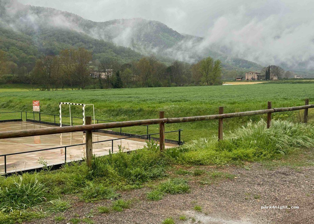 (17813) L'Hostalnou de Bianya - 15 Carretera St Pau de Seguries — foto 4