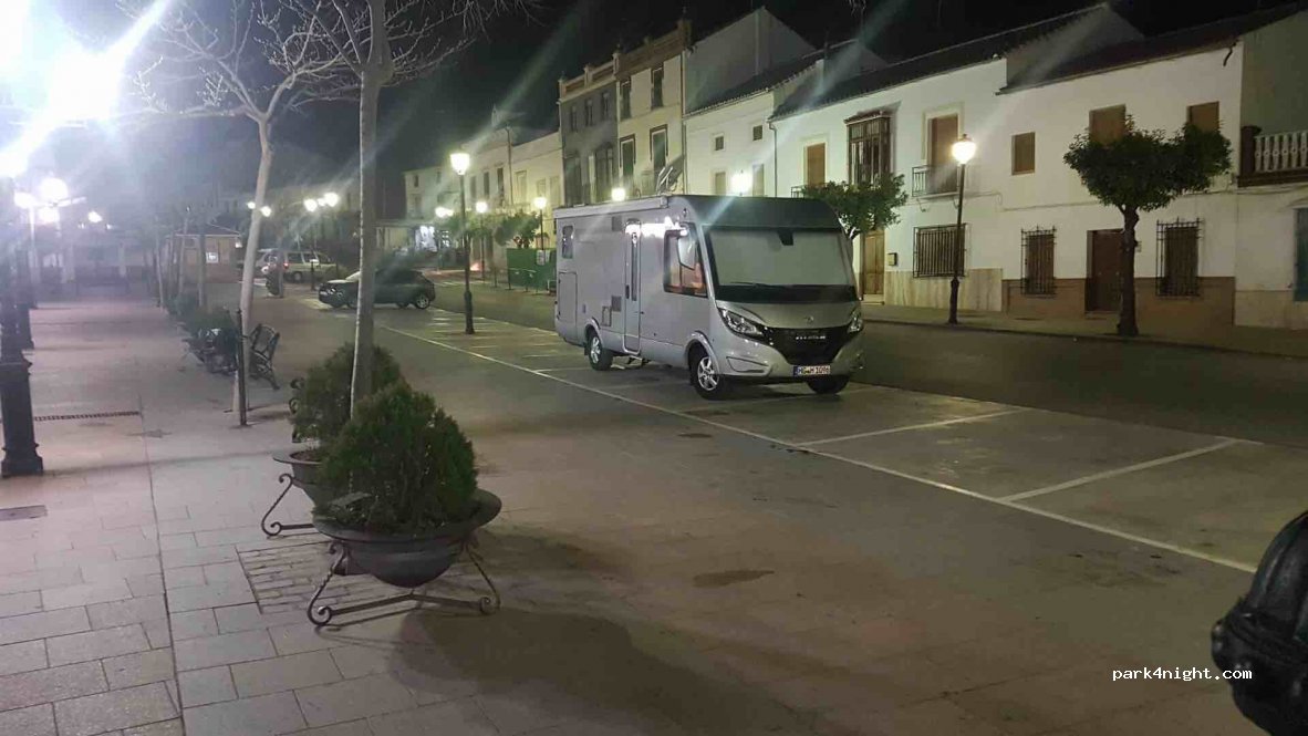 (29520) Fuente de Piedra - Calle Ancha — foto 3