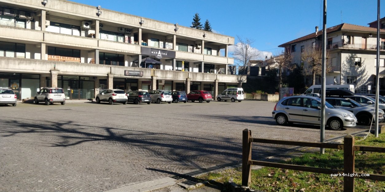 (61028) Sassocorvaro - 6 Via Roma — foto