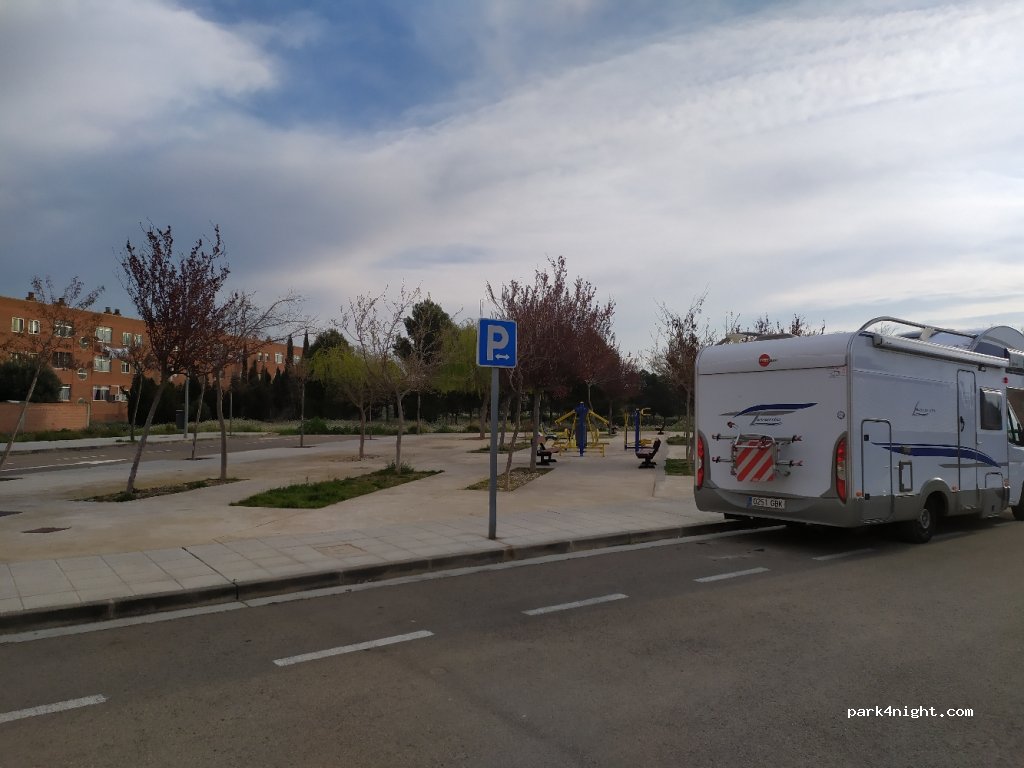 (50630) Alagón - 67 Calle Corona de Aragón — foto 4