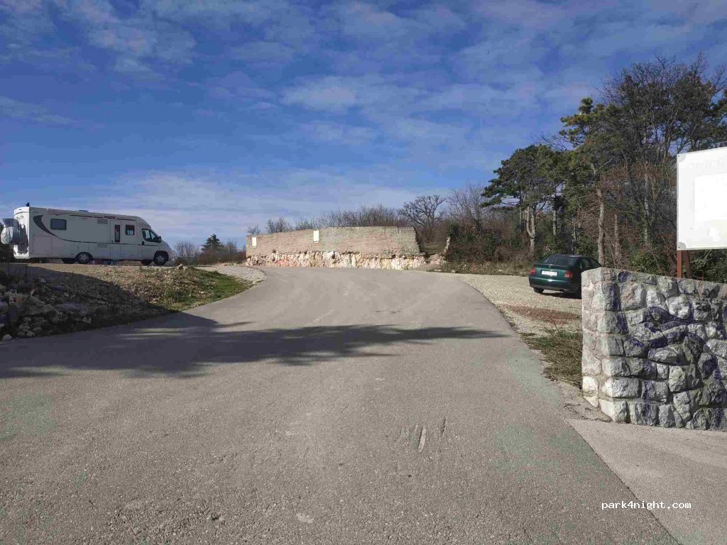 (51000) Rijeka - 34 Ulica Drage Šćitara — foto