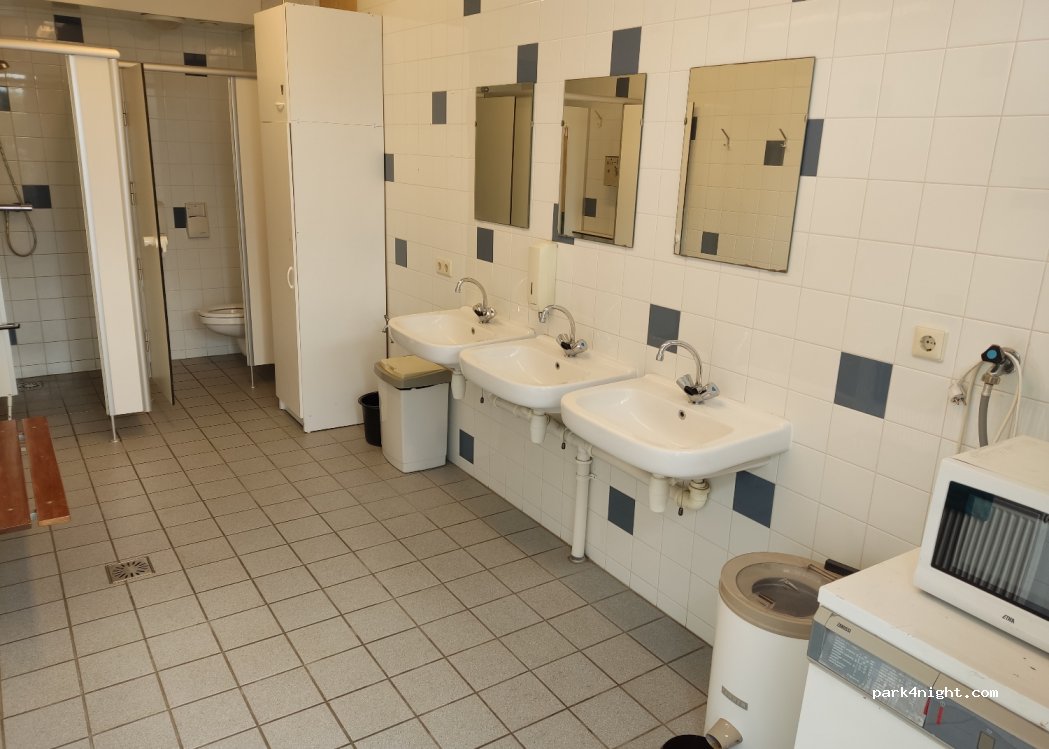 (8831 XS) Winsum - 12 Skâns — foto 3