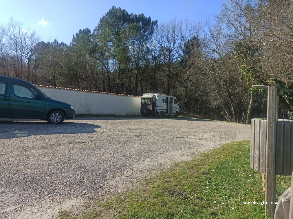 (16480) Guizengeard - D68 — foto
