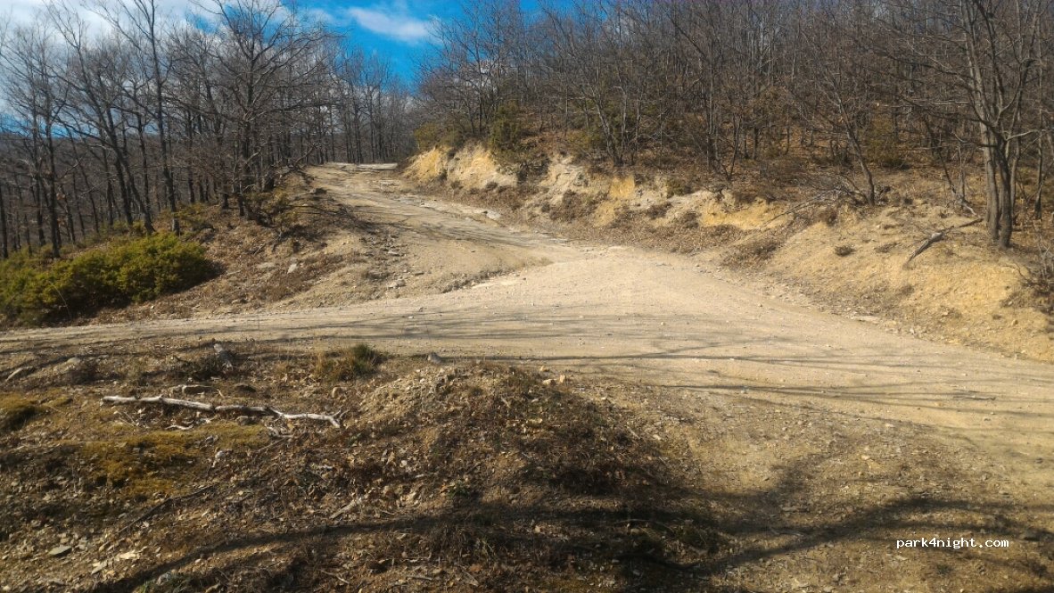 (614 00) Koupa - Unnamed Road — foto 3