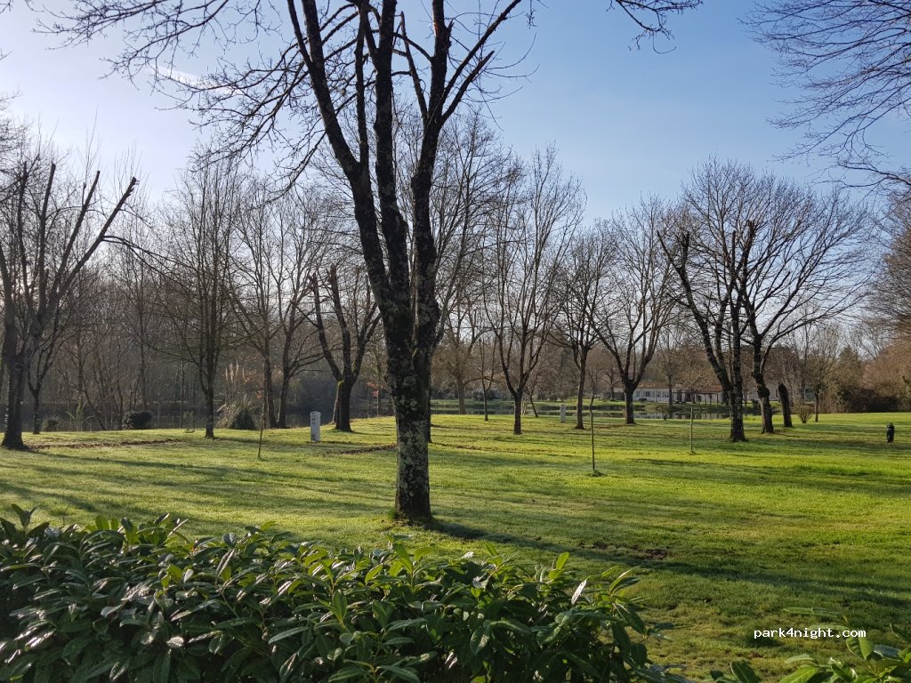 CAMPING DU LAC DE BIGNAC — foto 2