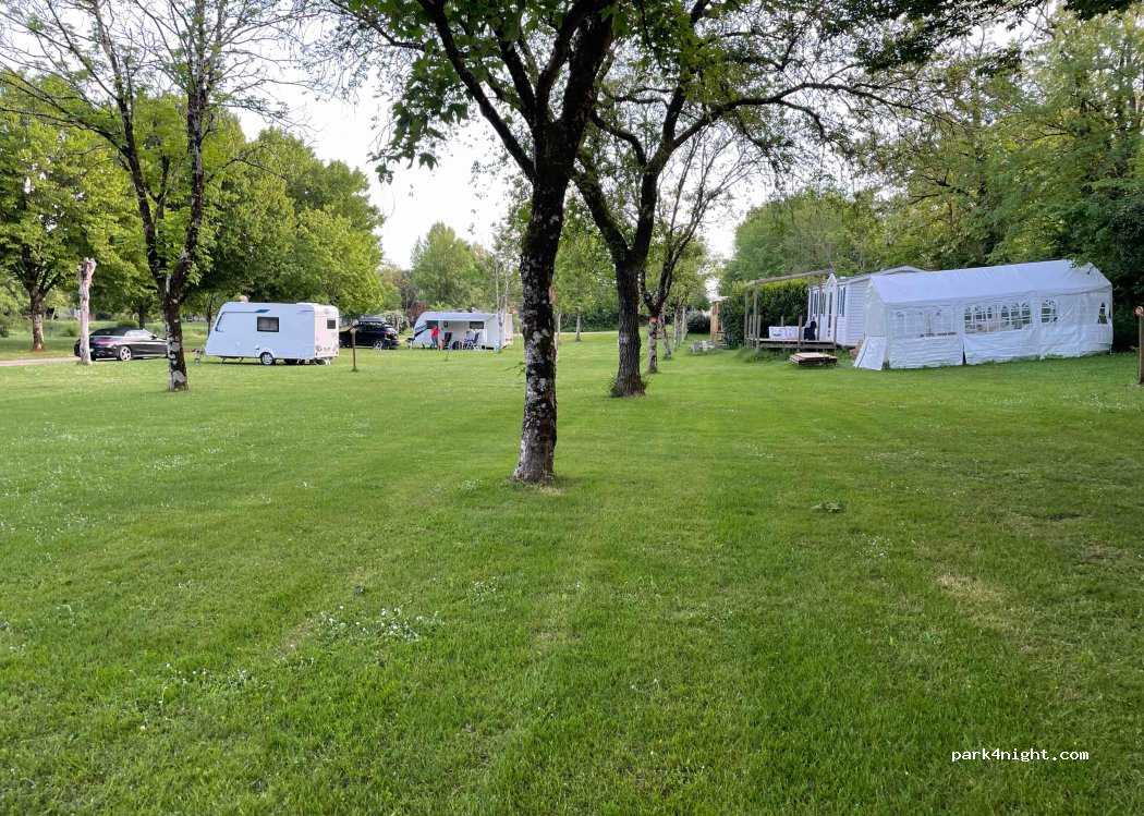 CAMPING DU LAC DE BIGNAC — foto 3