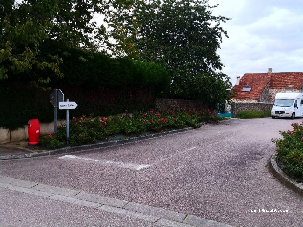 (61320) Joué-du-Bois - 229 Le Bourg — foto