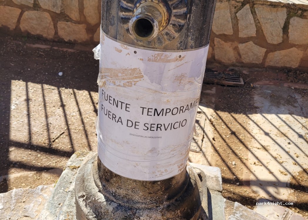 () Fuente Grande - 2 Plaza Morquil — foto 2