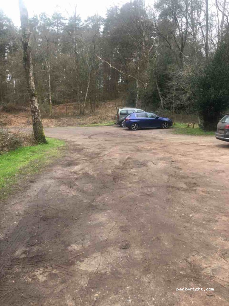 (GU10) Farnham - Crooksbury Road — foto 3