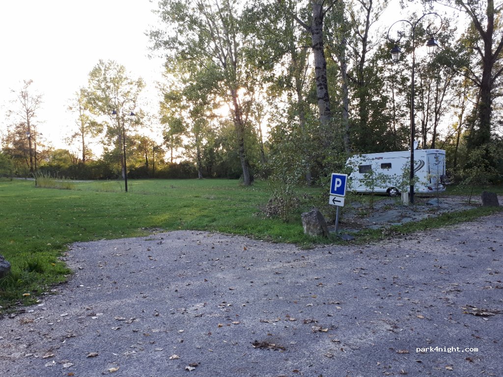 (24560) Issigeac - 17 Rue du Tour de Ville — foto 2
