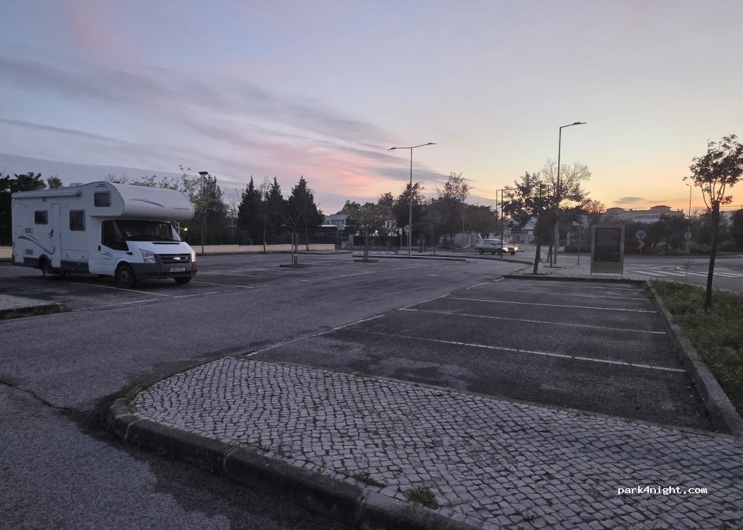 (8150) São Brás de Alportel - R. Cinco de Outubro — foto 5