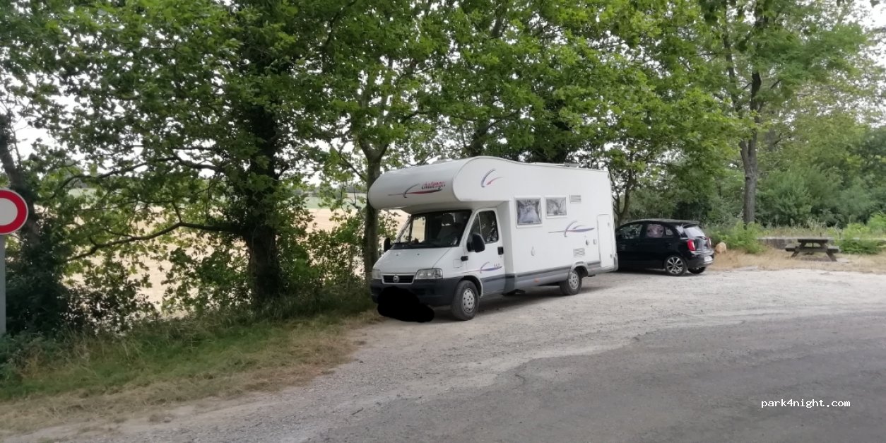 (11400) Mas-Saintes-Puelles - — foto