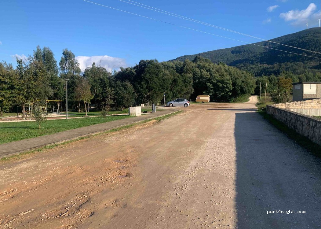 (3200) Lousã - Alameda Juiz Conselheiro Neves Ribeiro — foto 5