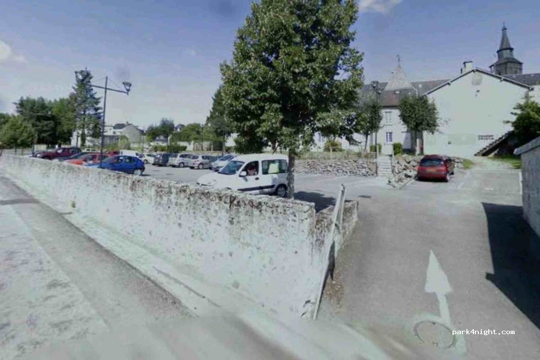 (23300) La Souterraine - 1-3 Rue des Fossés des Canards — foto 2