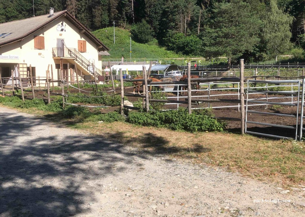 Ambrosis Felice Al Piano Delle Lutte — foto 3