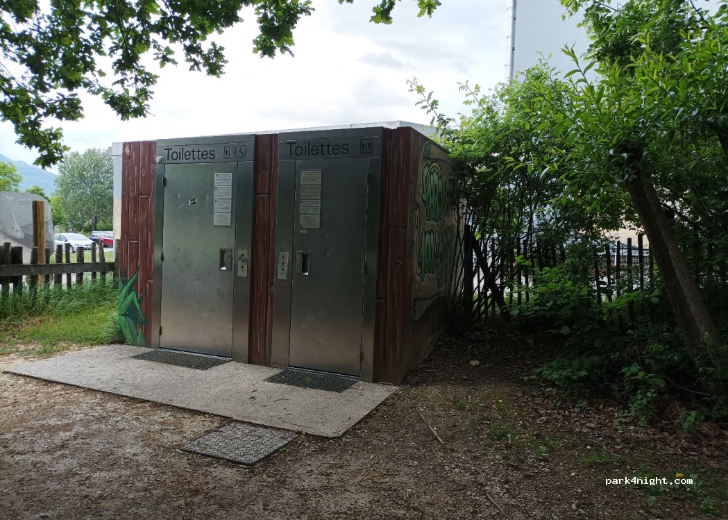 (38920) Crolles - 191 Rue François Miterrand — foto 2