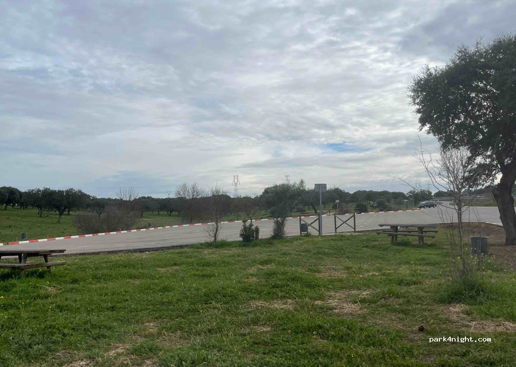 (10290) Trujillo - Paseo de Extremadura — foto 3