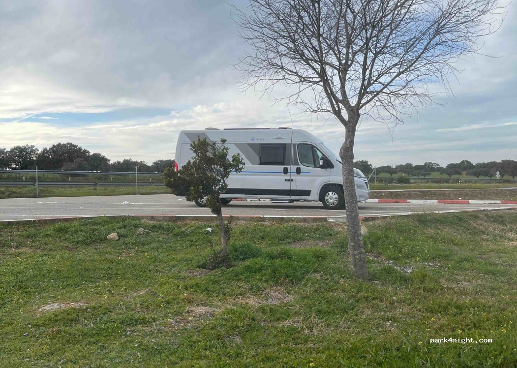(10290) Trujillo - Paseo de Extremadura — foto 4