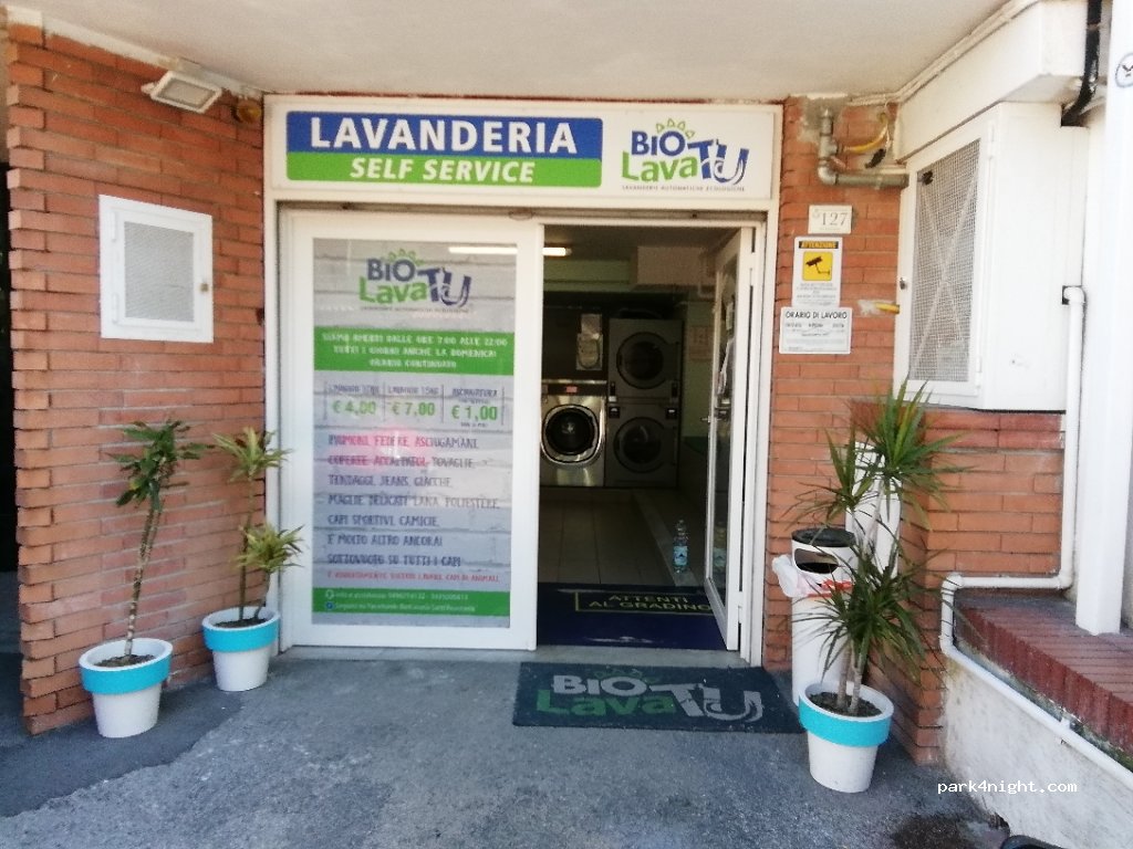 (80048) Sant'Anastasia - 97B Via Giovanni Primicerio — foto