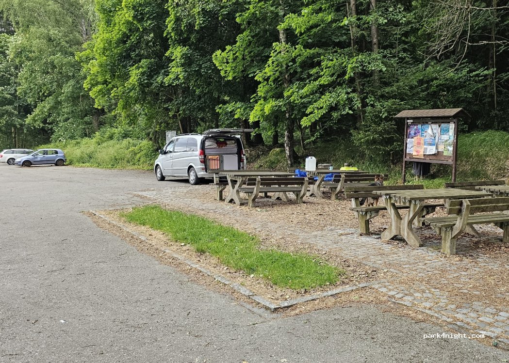 Certova Stena Parking Place — foto 2