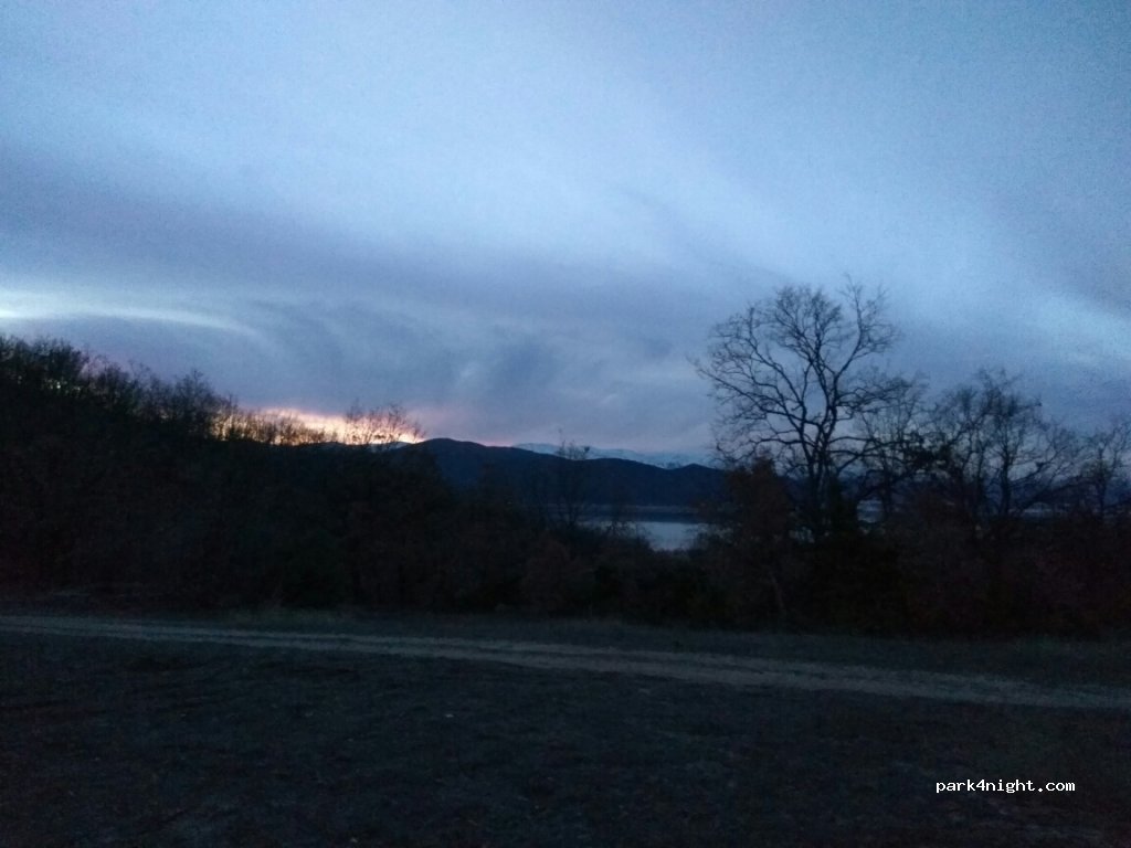 (530 77)  - Ethniki Odos Kastorias Prespon — foto 3
