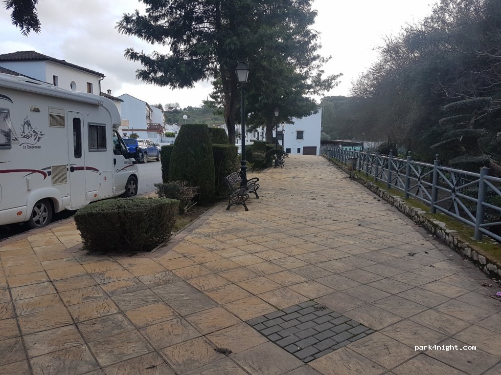 (11670) El Bosque - 18 Calle Benamahoma — foto 3