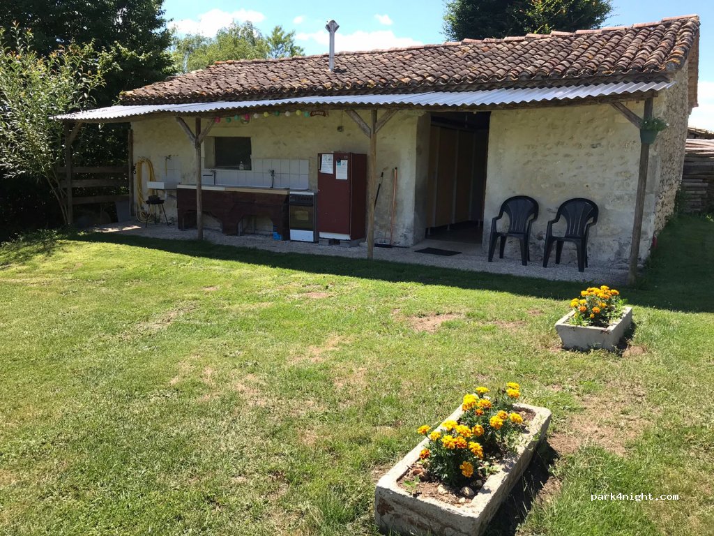 Les Petites Martinies — foto 2