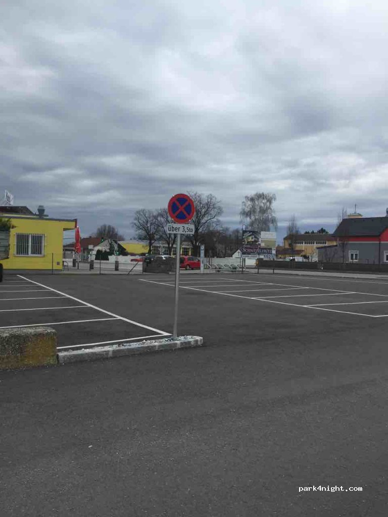 (2261) Angern an der March - 3 Wiener Straße — foto 3