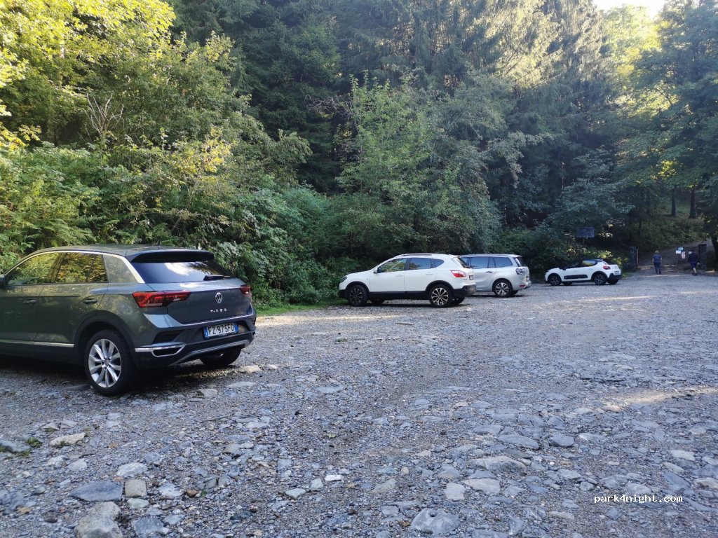 (22021) Bellagio - Via San Primo — foto 2