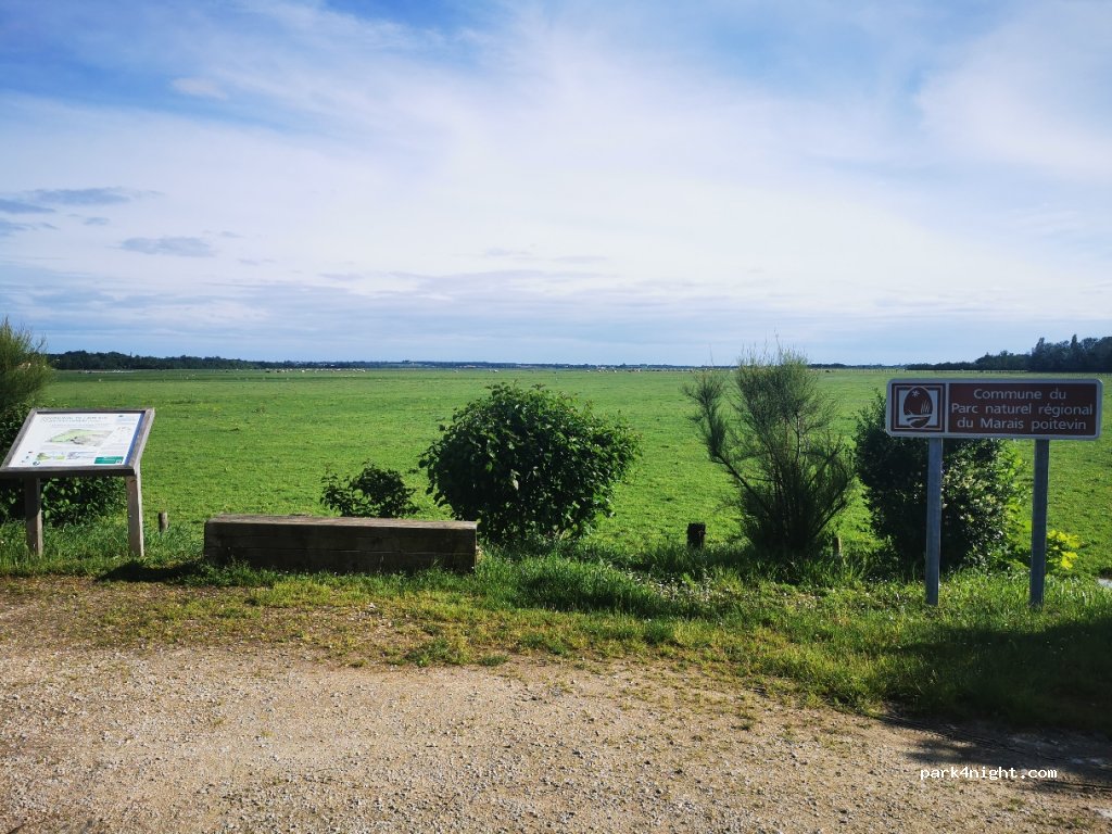 (85400) Lairoux - 7 Route du Petit Port la Claye — foto 3