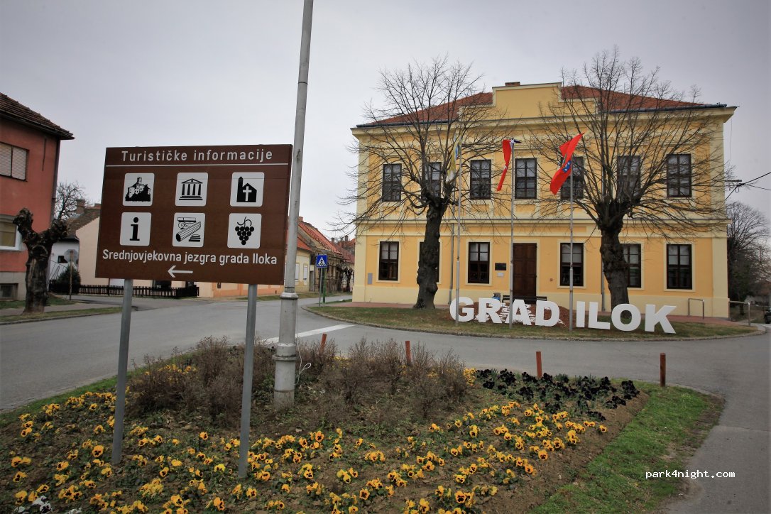 (32236) Ilok - 9 Trg Nikole Iločkog — foto 2