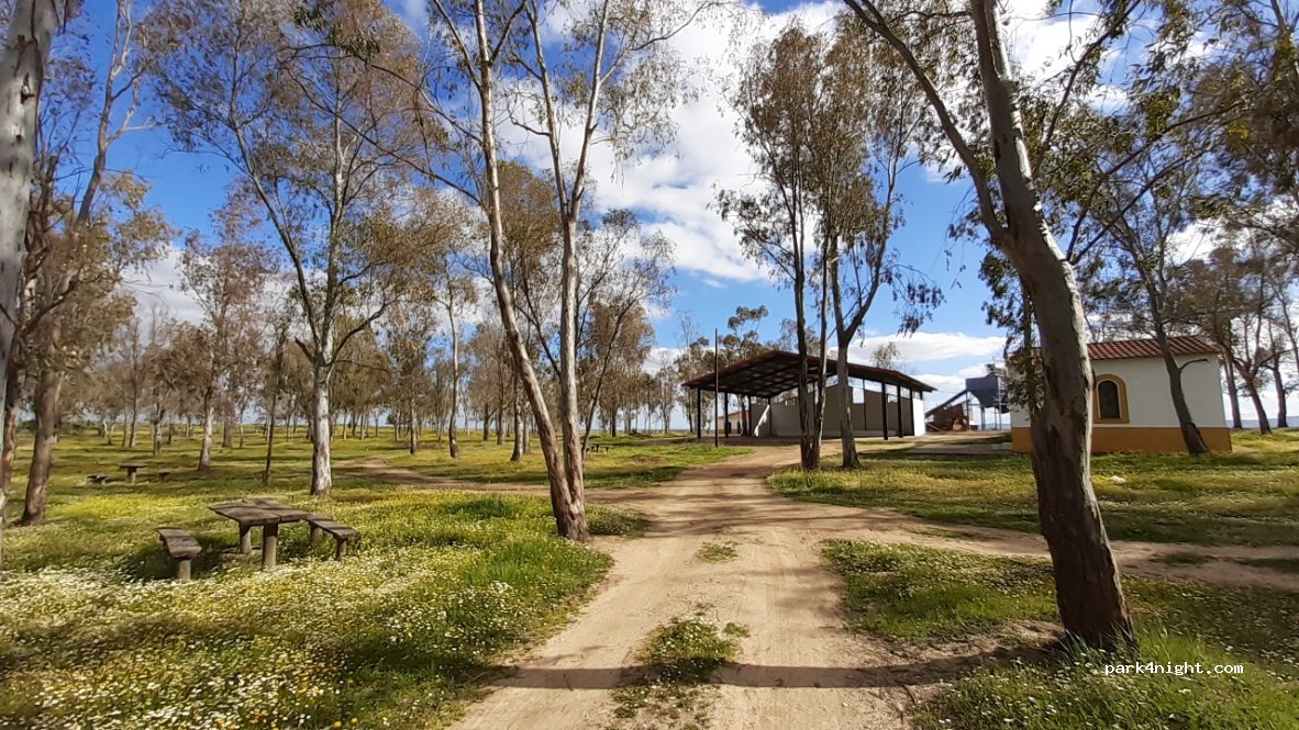 (06940) Ahillones - Carretera de Córdoba — foto 2