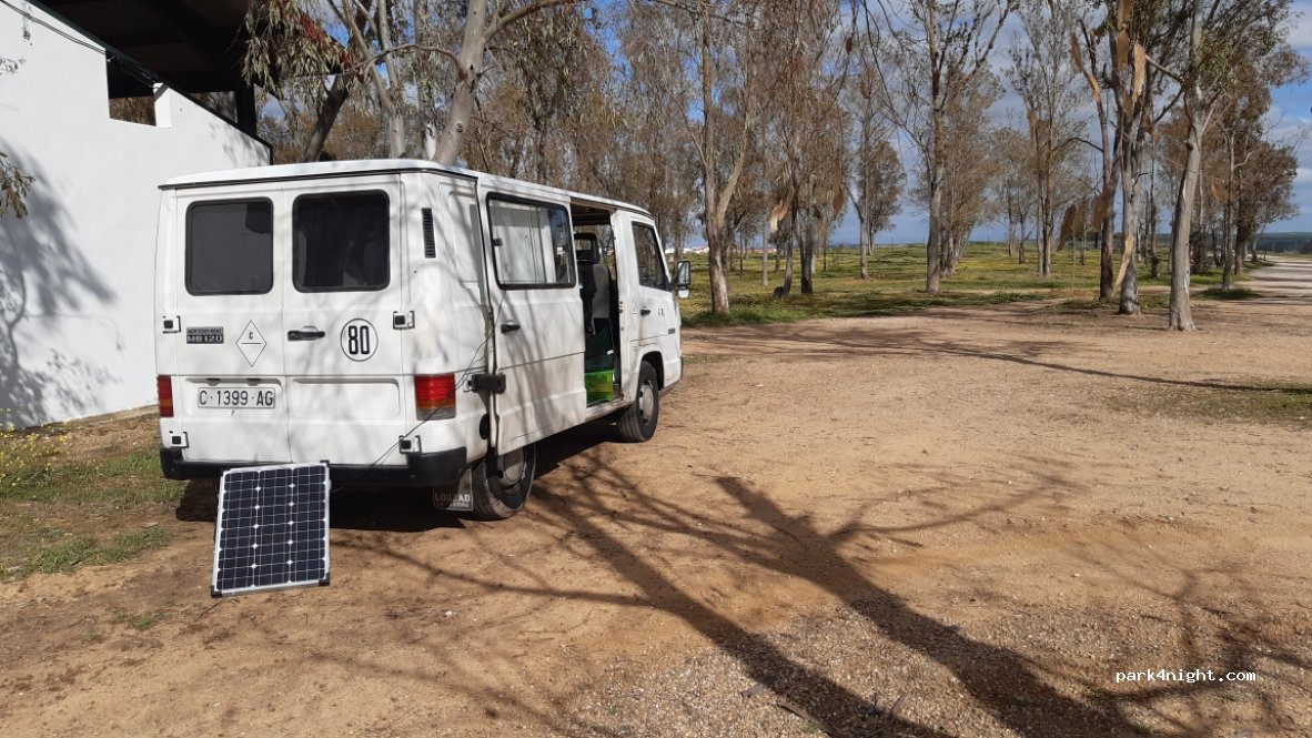 (06940) Ahillones - Carretera de Córdoba — foto 3