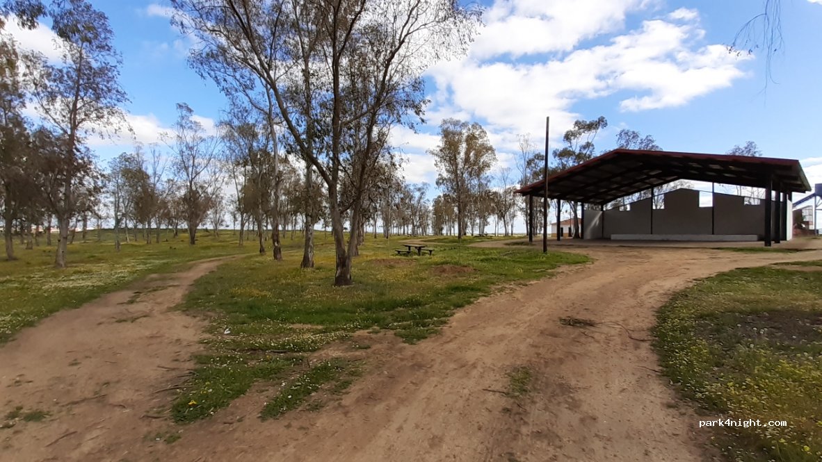 (06940) Ahillones - Carretera de Córdoba — foto 4