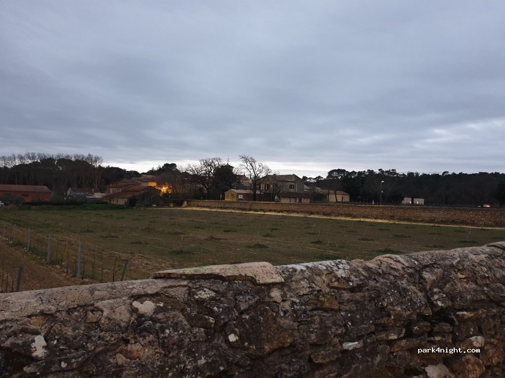 (84100) Uchaux - 8 Route de Mornas — foto