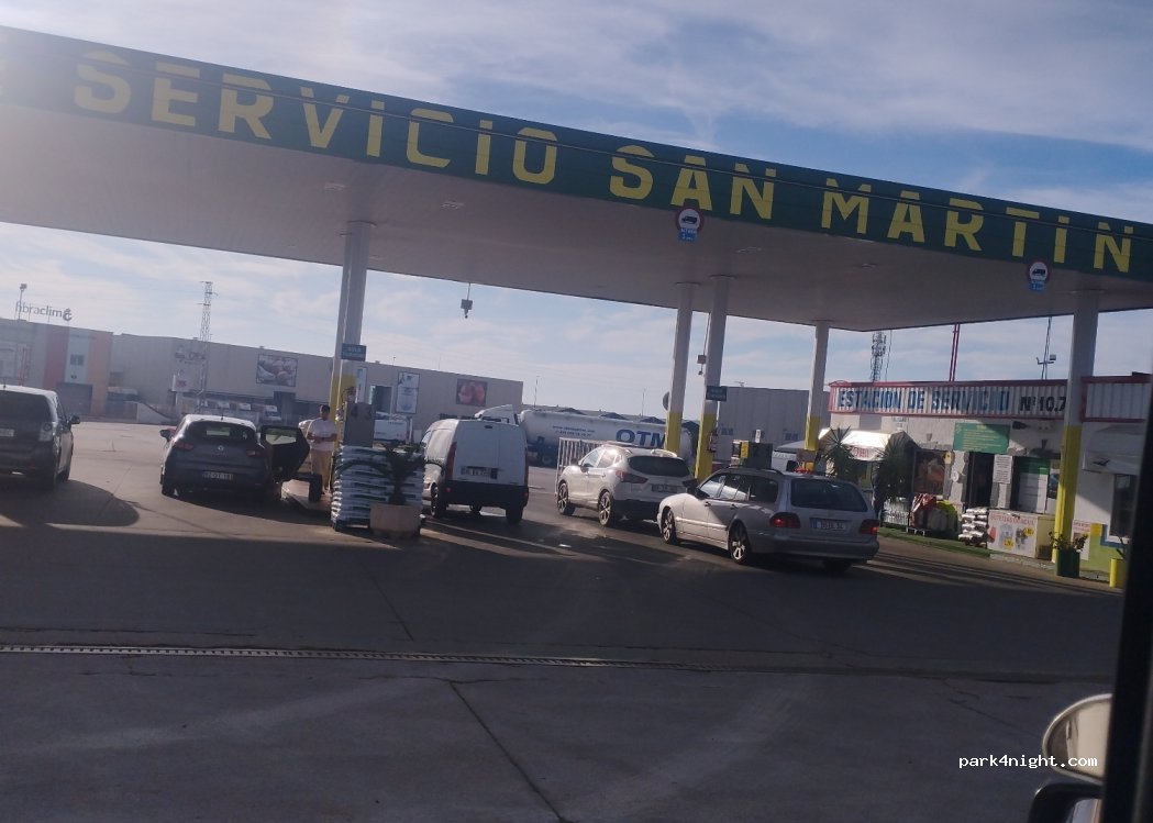 (06006) Badajoz - Parcela 17 Avenida Joaquín Sánchez Valverde — foto