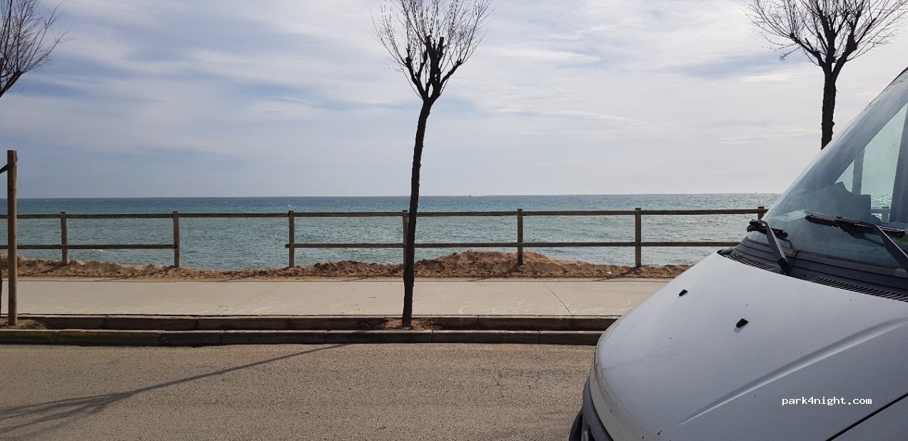 (17300) Blanes - 40 Passeig de s'Abanell — foto 2