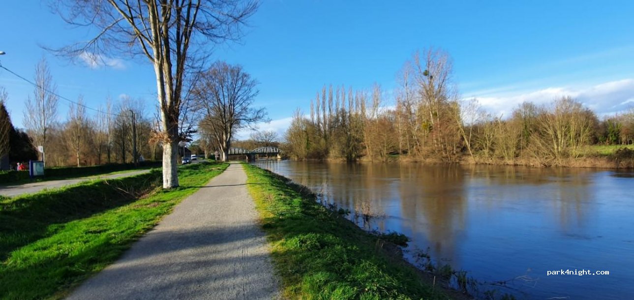 Camping du Pont d'Oust — foto 2